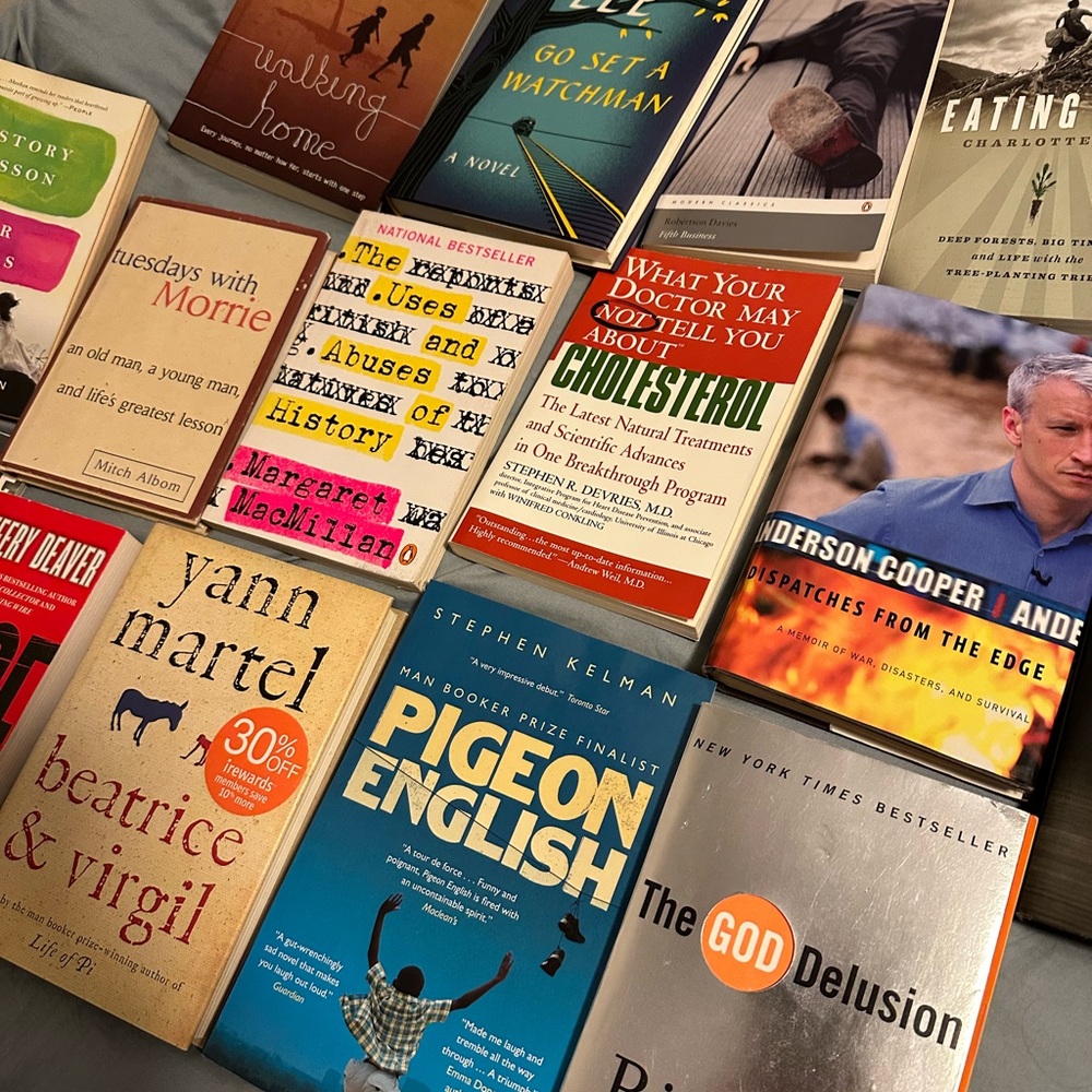 Assorted Book Collection - Picture 2 of 3